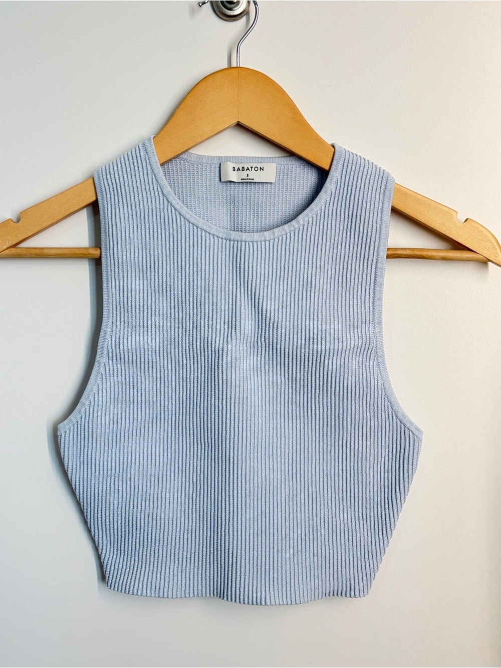 Babaton Sculpt Light Blue Ribbed High Neck Crop Tank